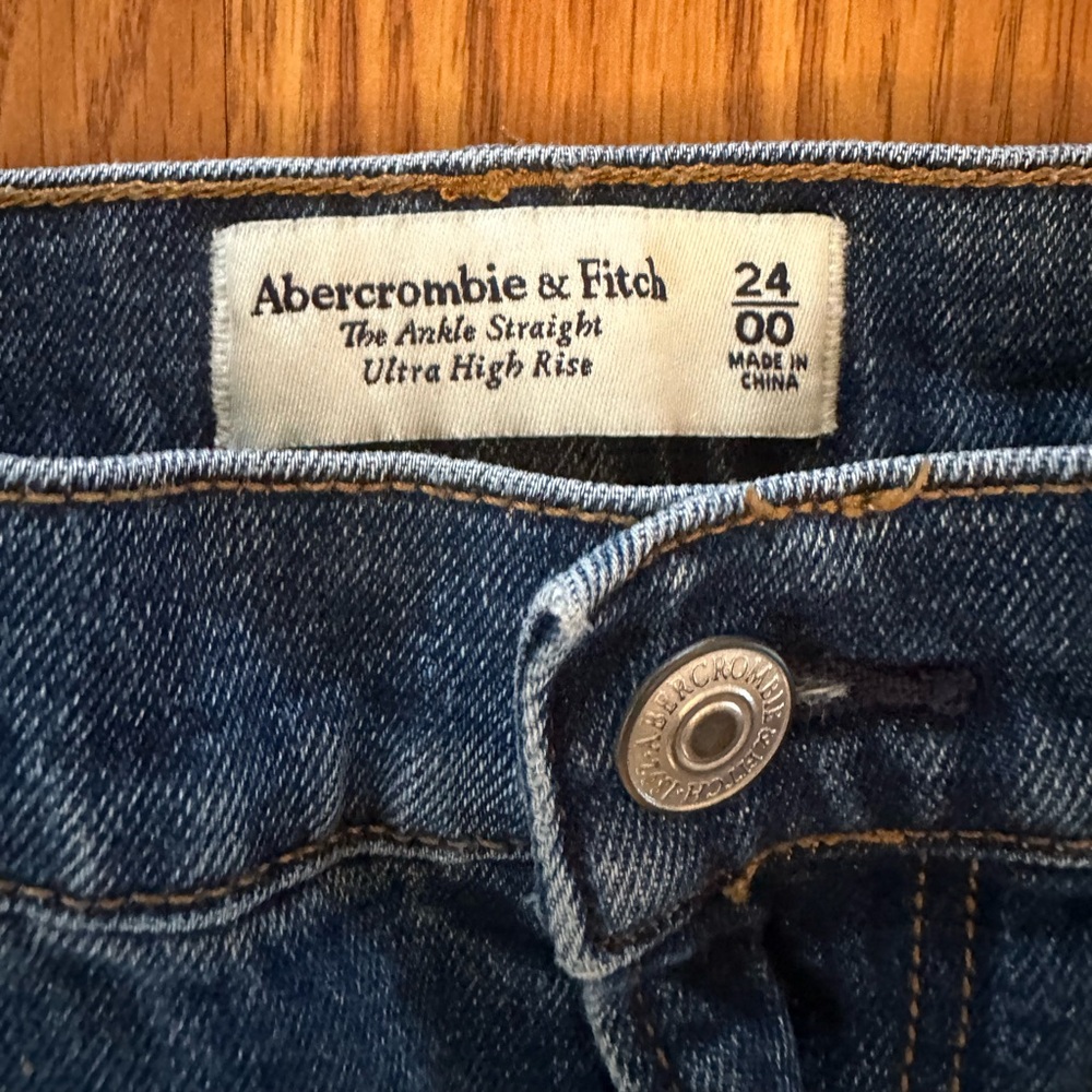 Abercrombie & Fitch Ankle Jeans Curve Love - image 3